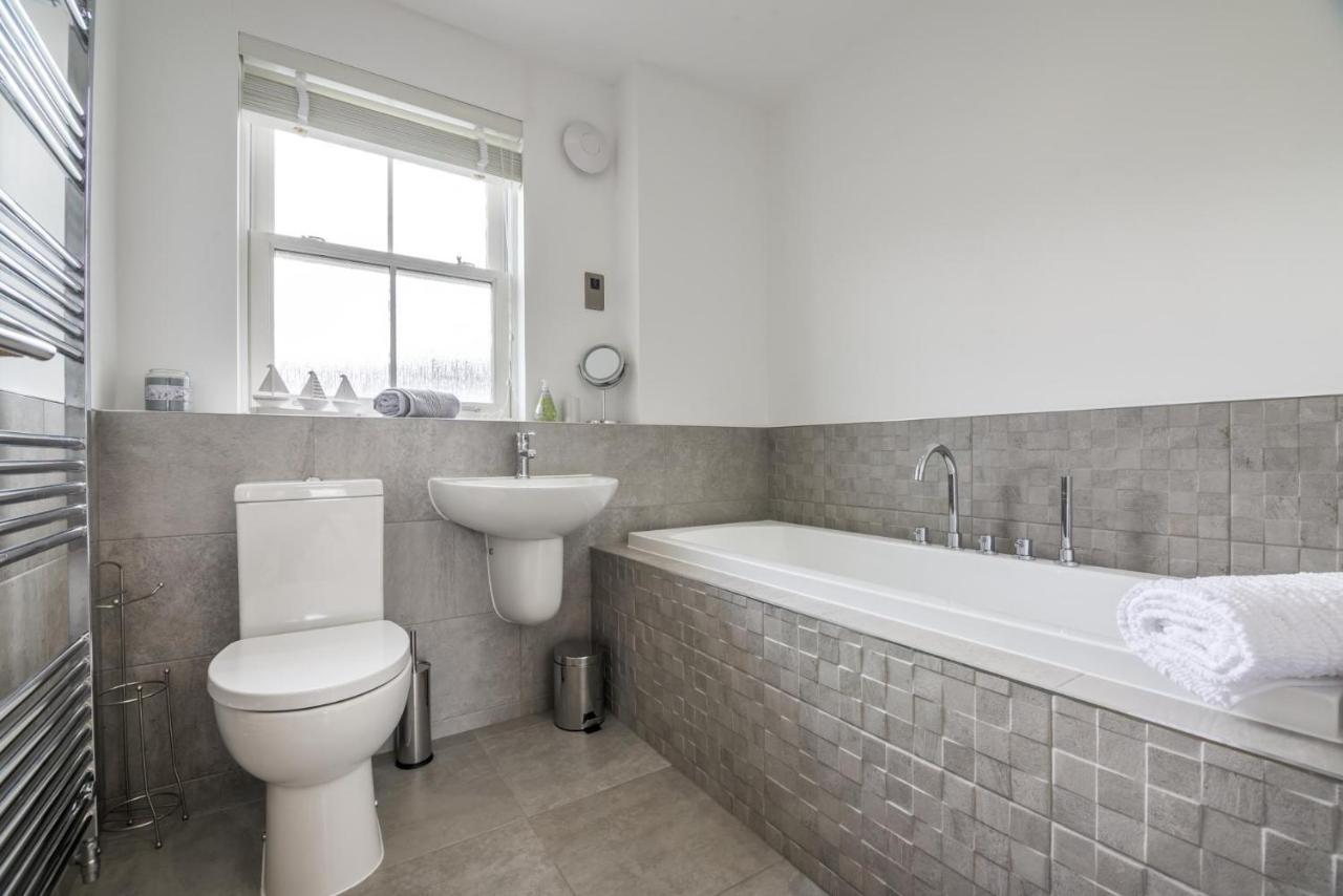 Milford Street - 5 Bedroom Luxurious Holiday Home - סאונדרספוט מראה חיצוני תמונה