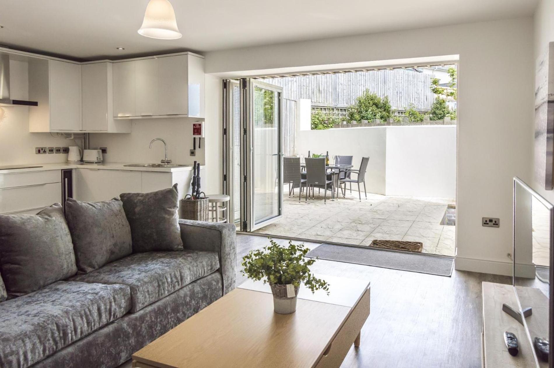 Milford Street - 5 Bedroom Luxurious Holiday Home - סאונדרספוט מראה חיצוני תמונה